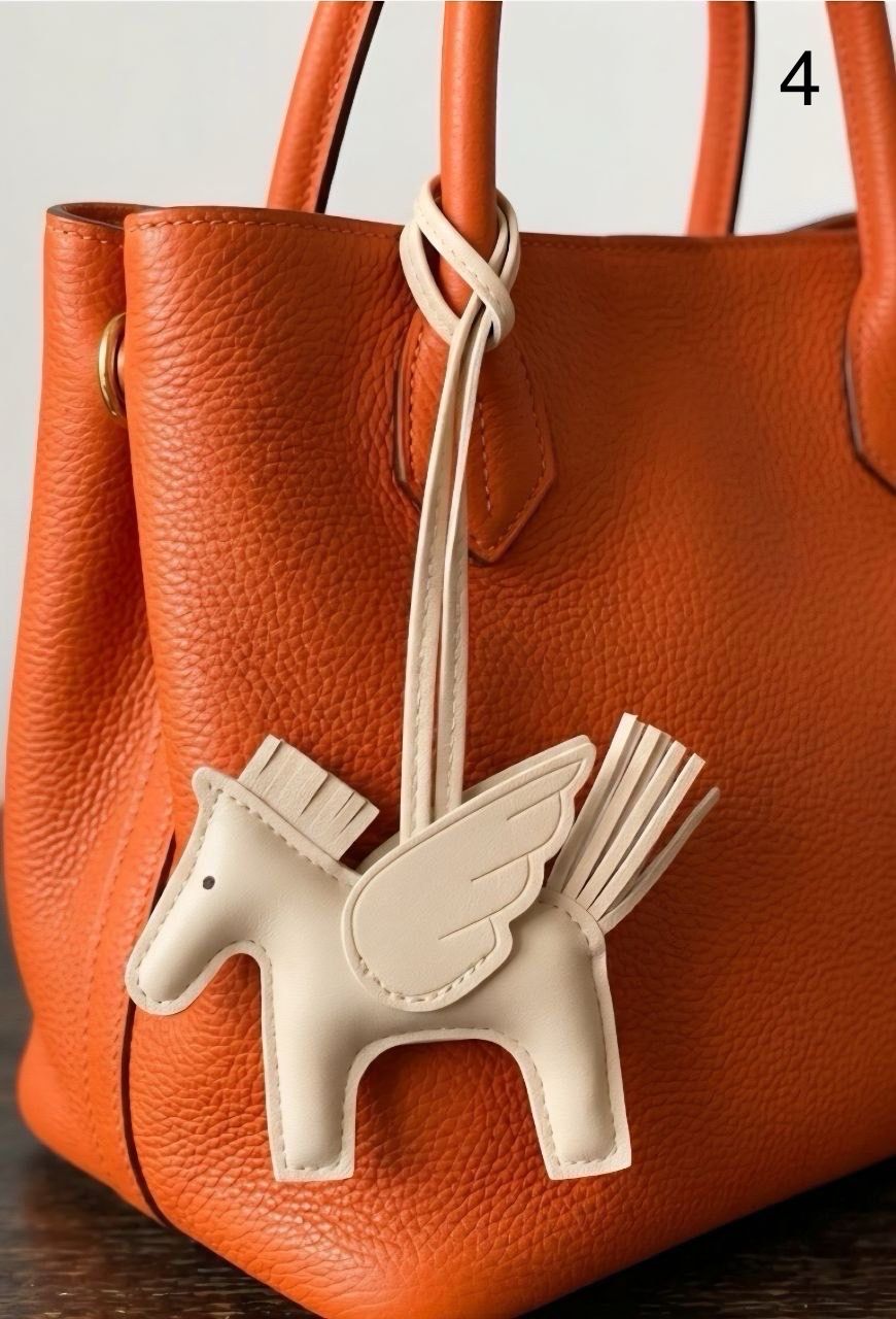 Horse charm