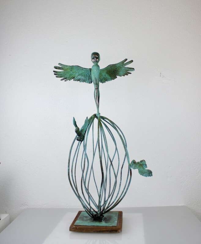 Fly on the wings of love 54 cm