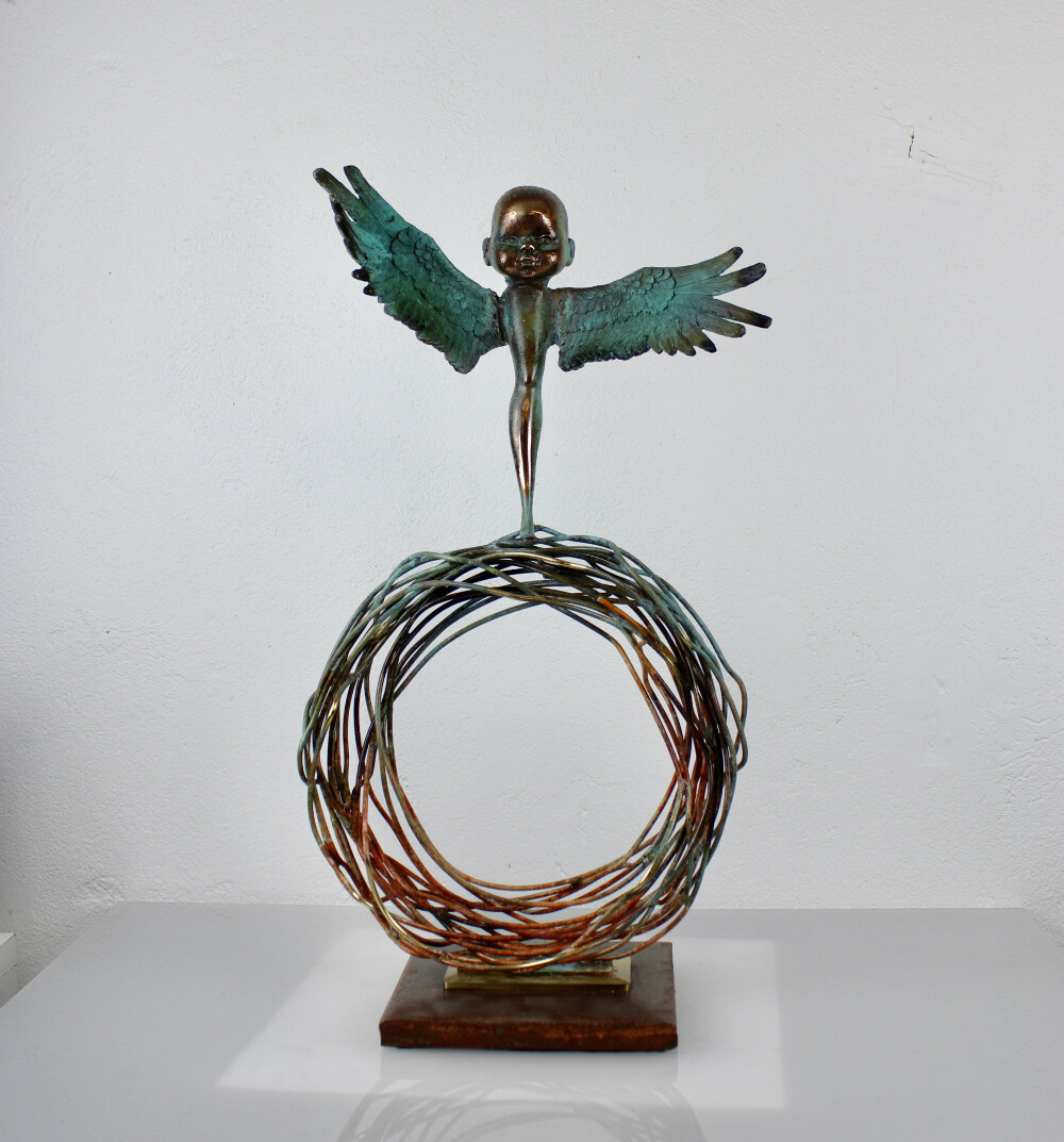 Fly on the wings of love 45 cm