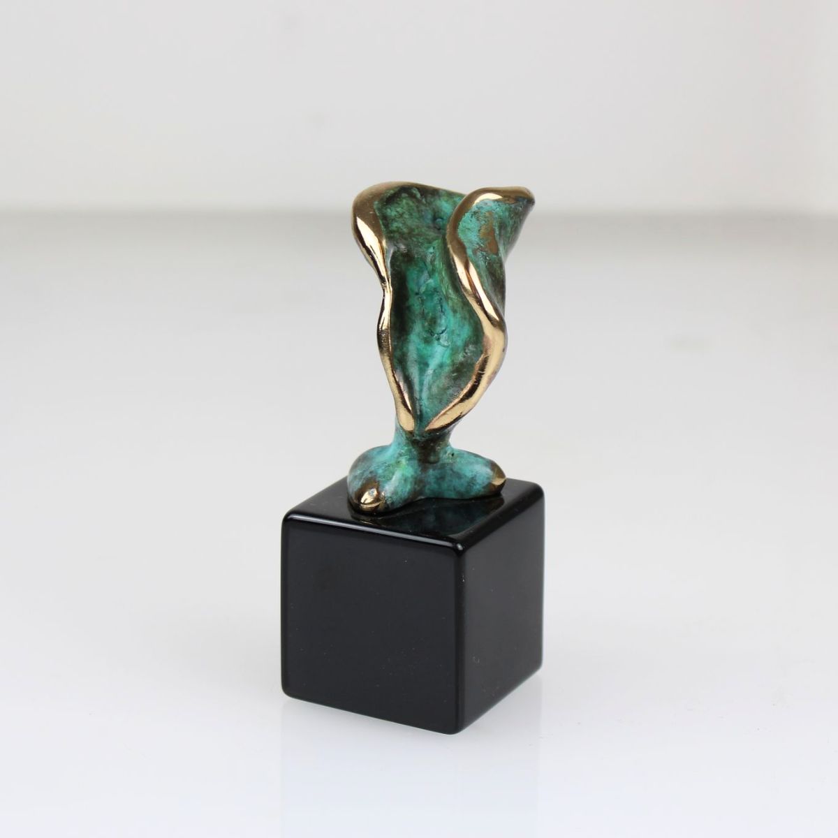 Golden Curves - Unika