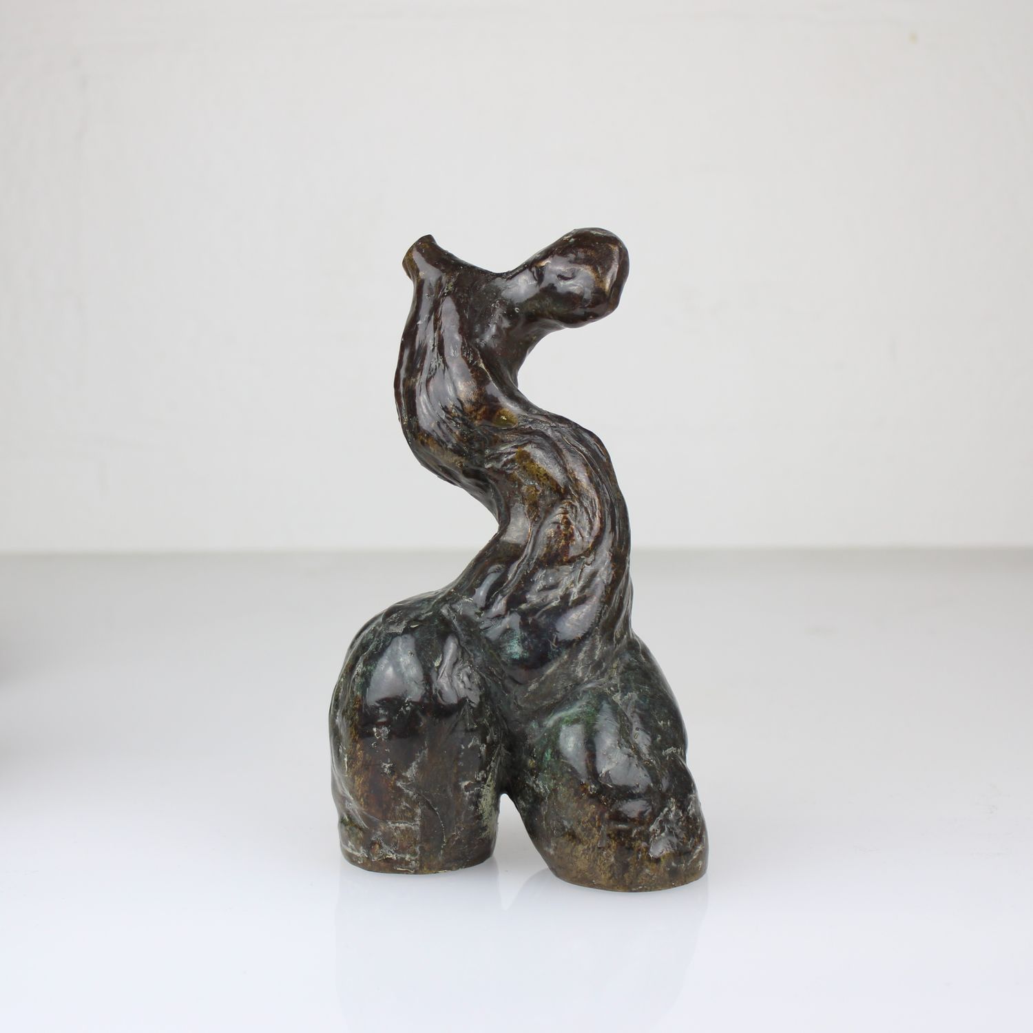 Shape in Motion - Unika