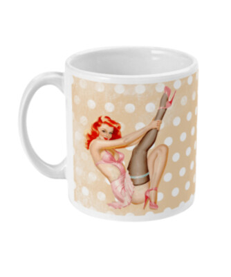 Pinup Girl Harriet  - Never underestimate... Mug
