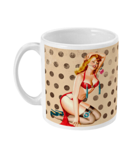 Pinup Girl Harriet  - Never underestimate... Mug