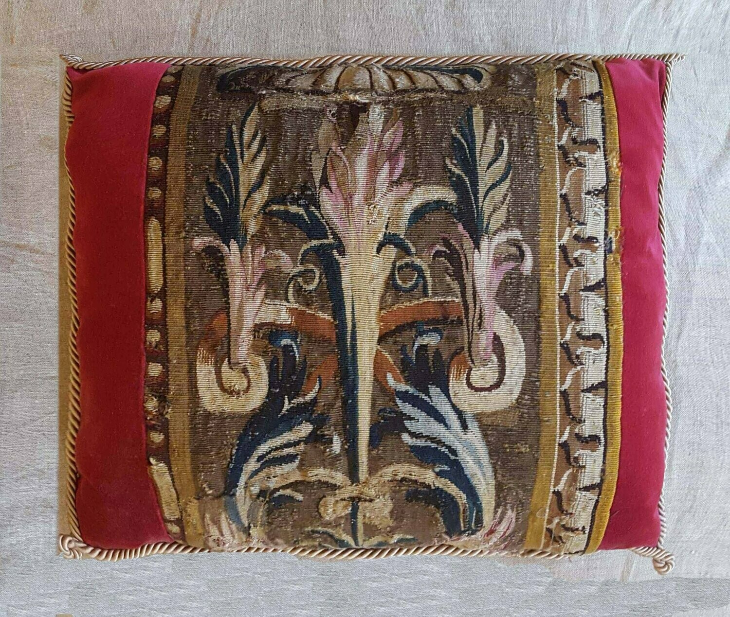 Coussin Tapisserie – Bruxelles