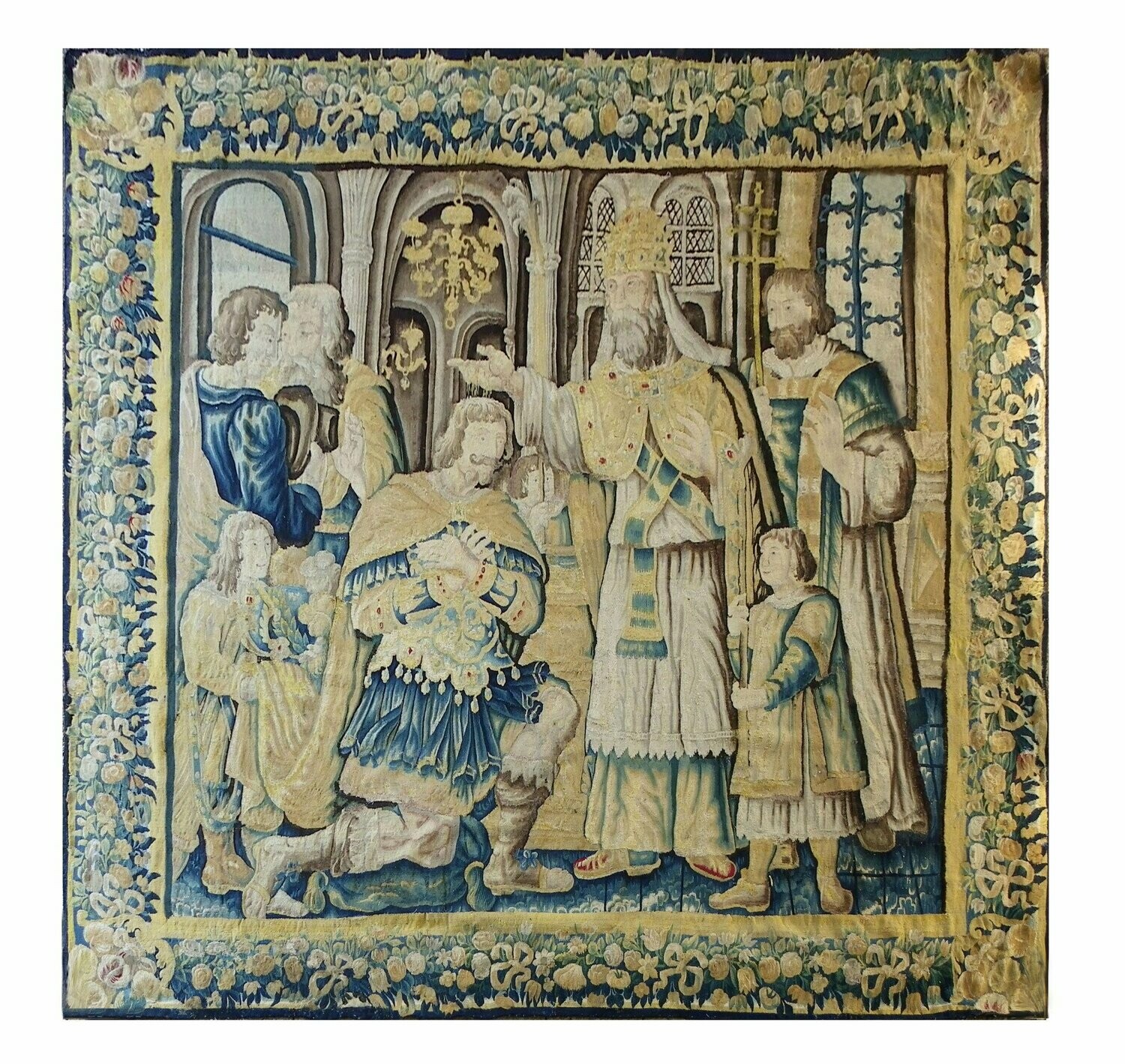 Tapisserie Flamande - "Baptême de
Clovis par Saint Rémi dans l'abbaye de Saint-Rémi" - Epoque 17e - Dim:2.9Lx3.09H