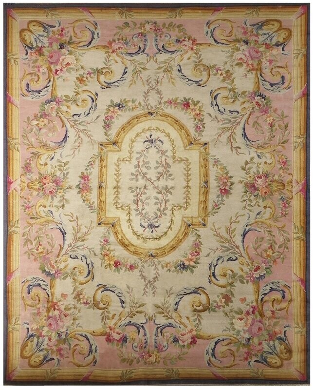 Tapis au point de la Savonnerie - Epoque19e siècle - Dim:420x360