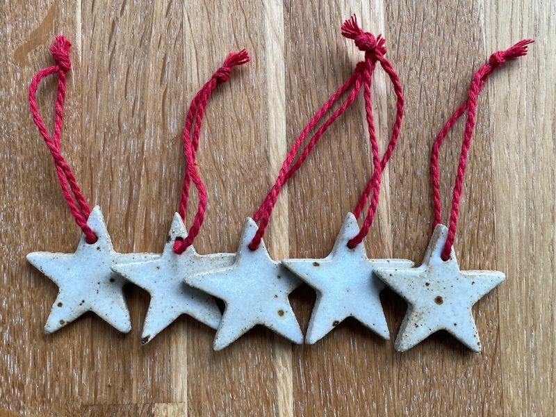Flecked Christmas Stars (M)