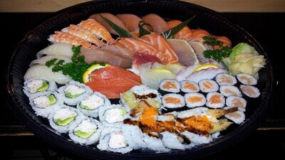 Sashimi & Sushi Tray B