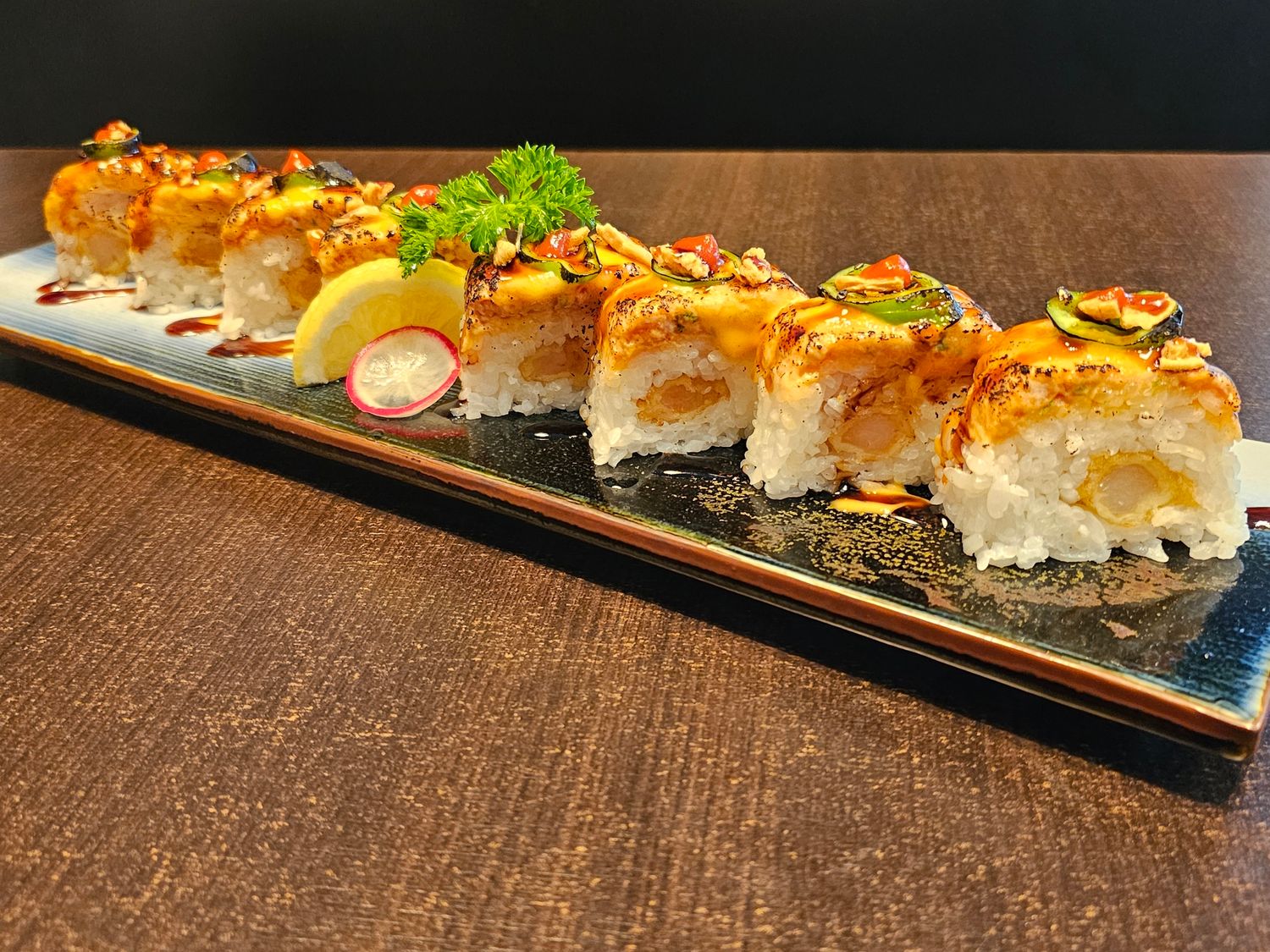 Spicy Tuna Oshi