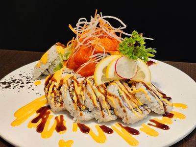 Mad Salmon Roll