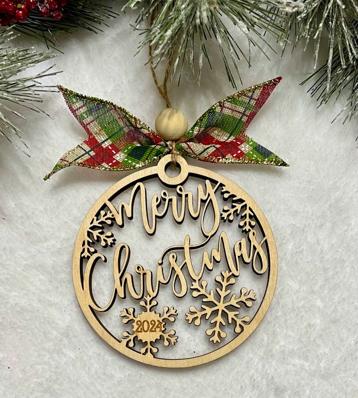 Christmas Ornament - Merry Christmas 2024 -Snowflake (script)