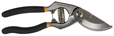Fiskars Non-Slip Grip Forged Pruner Stainless Steel 3/4 inch diameter cut capacity