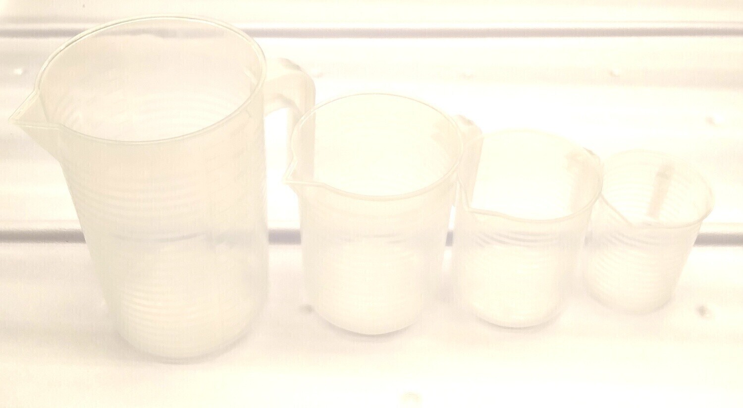 Biochem Grow Round Measuring Cup Graduated Container with Handle