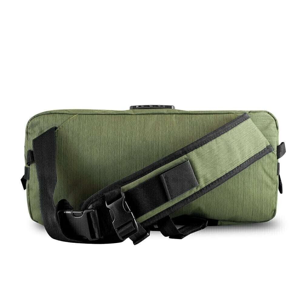 Skunk Carbon-Lined Organizer Bag Sling, size: 16.5x7.5x3.5 inch Black