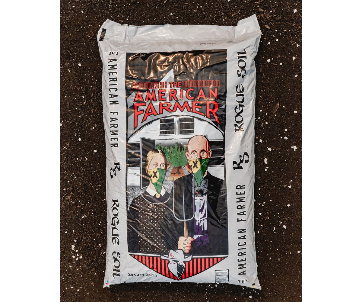 Rogue Soil The American Farmer 2 cubic foot 1/ each
