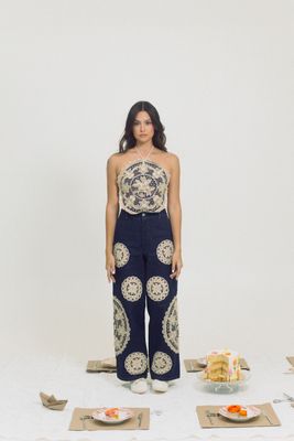 The Circle Jeans