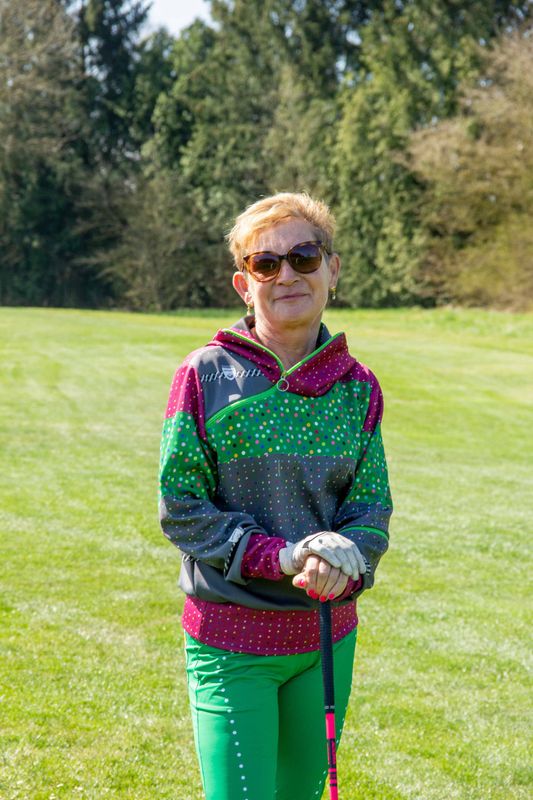 Hoodie DIMPLE grün-beere