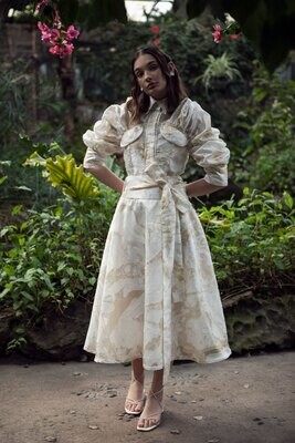 LIVIA SHEER LINED HALF CIRCLE SKIRT (Gold Metallic) LIVIA SHEER LINED HALF CIRCLE SKIRT (Gold Metallic)