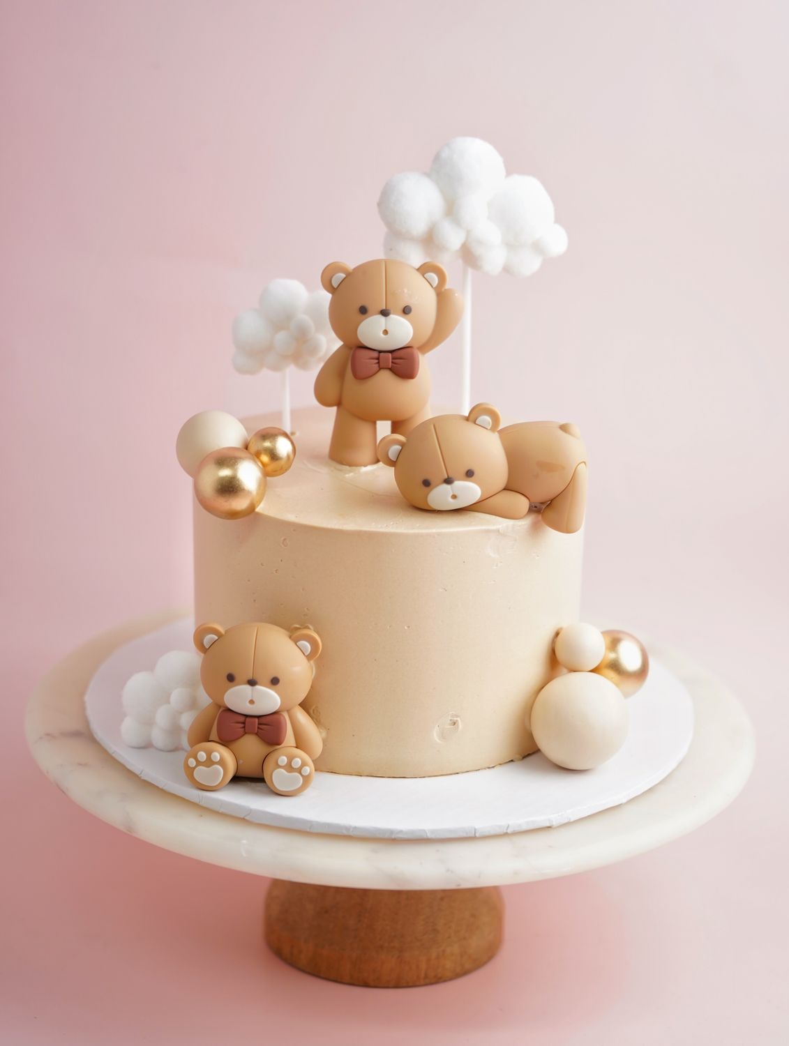 Lucky Bear Buttercream Cake