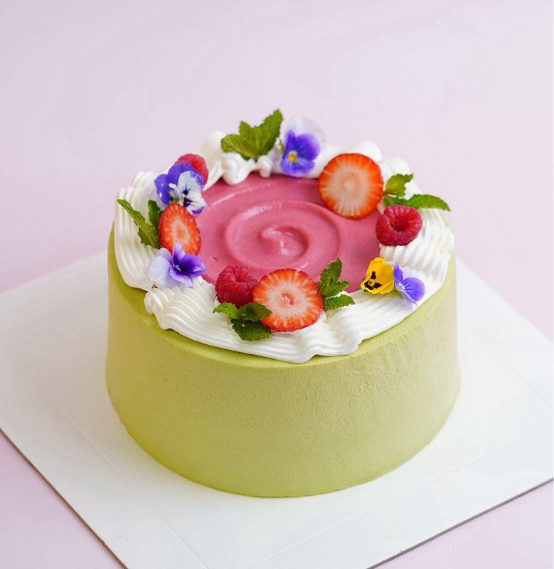 Matcha Guava Fresh Cream Cake
