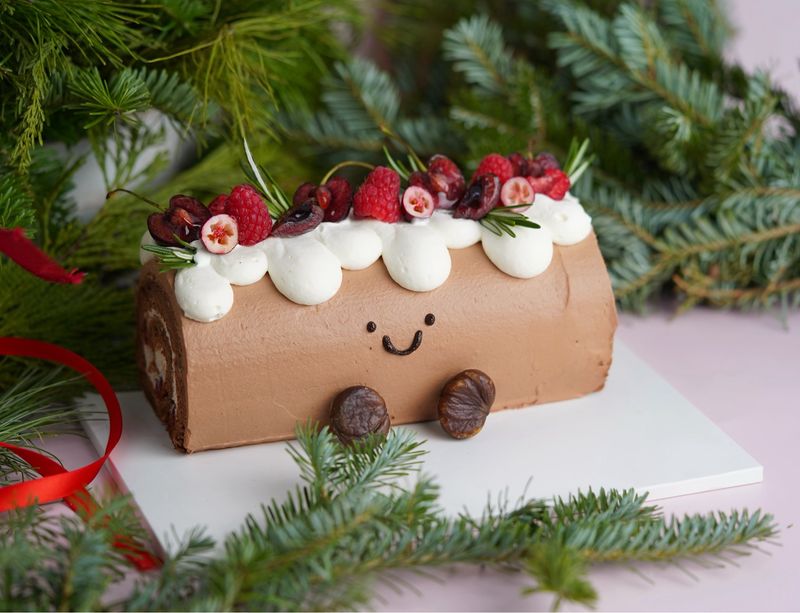 The Christmas Roll Cake