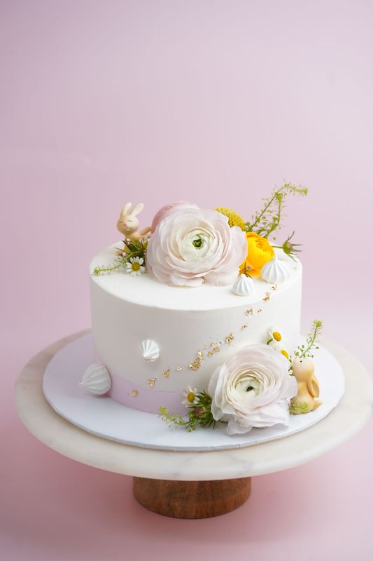 Customized Fresh Cream Cake