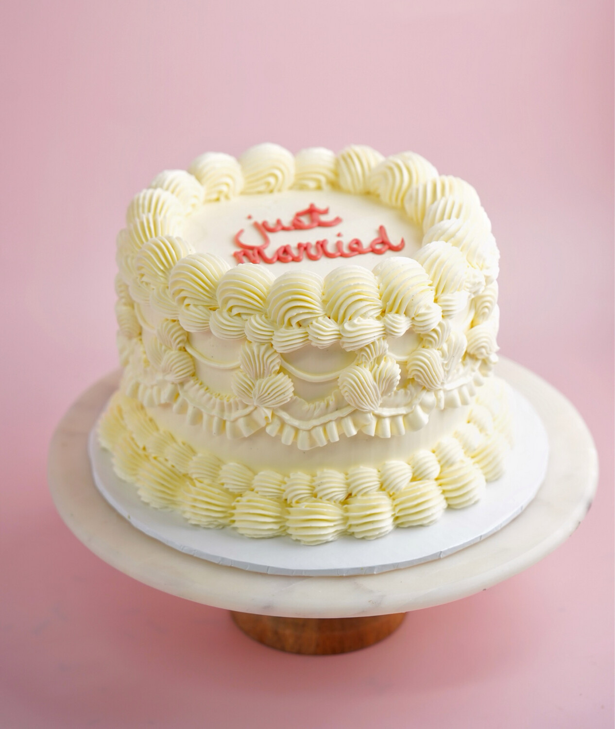 Signature Vintage Cake