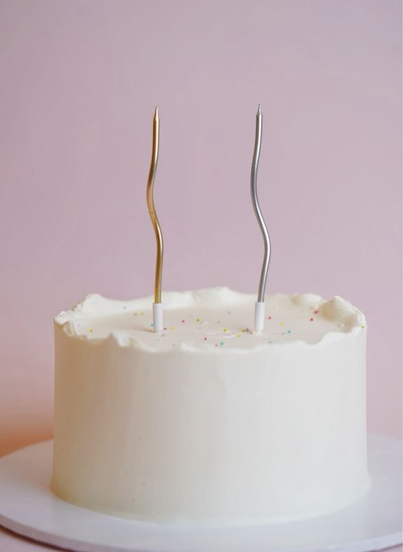 Curvy Candle