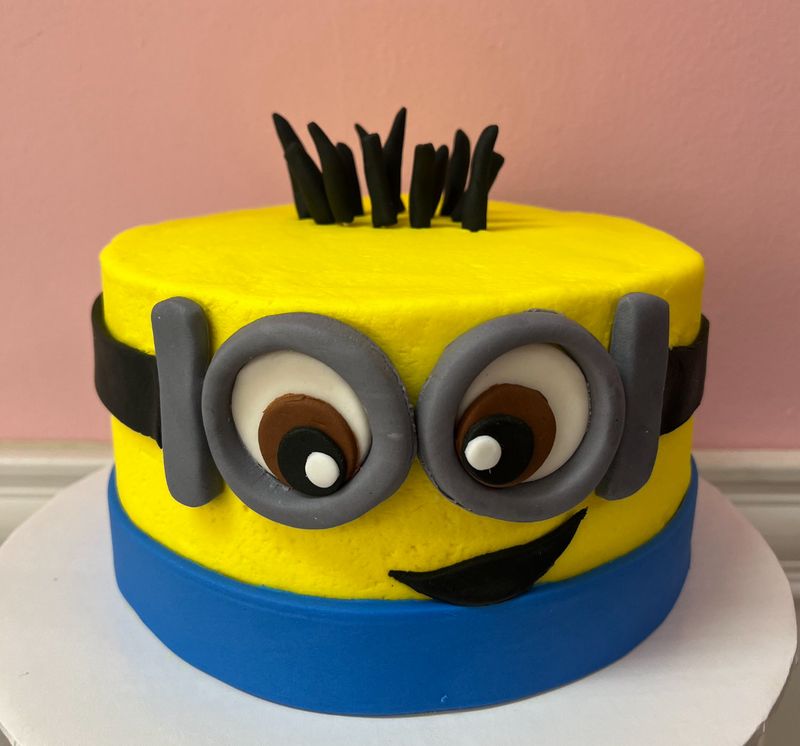 Kids Minion Cake Bake and Decorate Workshop Sunday June 8th 10am-3pm
