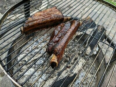 Bio Rinder Short Ribs, für den Grill oder zum Schmoren Bio Rinder Short Ribs, für den Grill oder zum Schmoren
