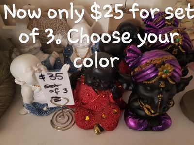 SALE Black and red robe set of 3 small buddha