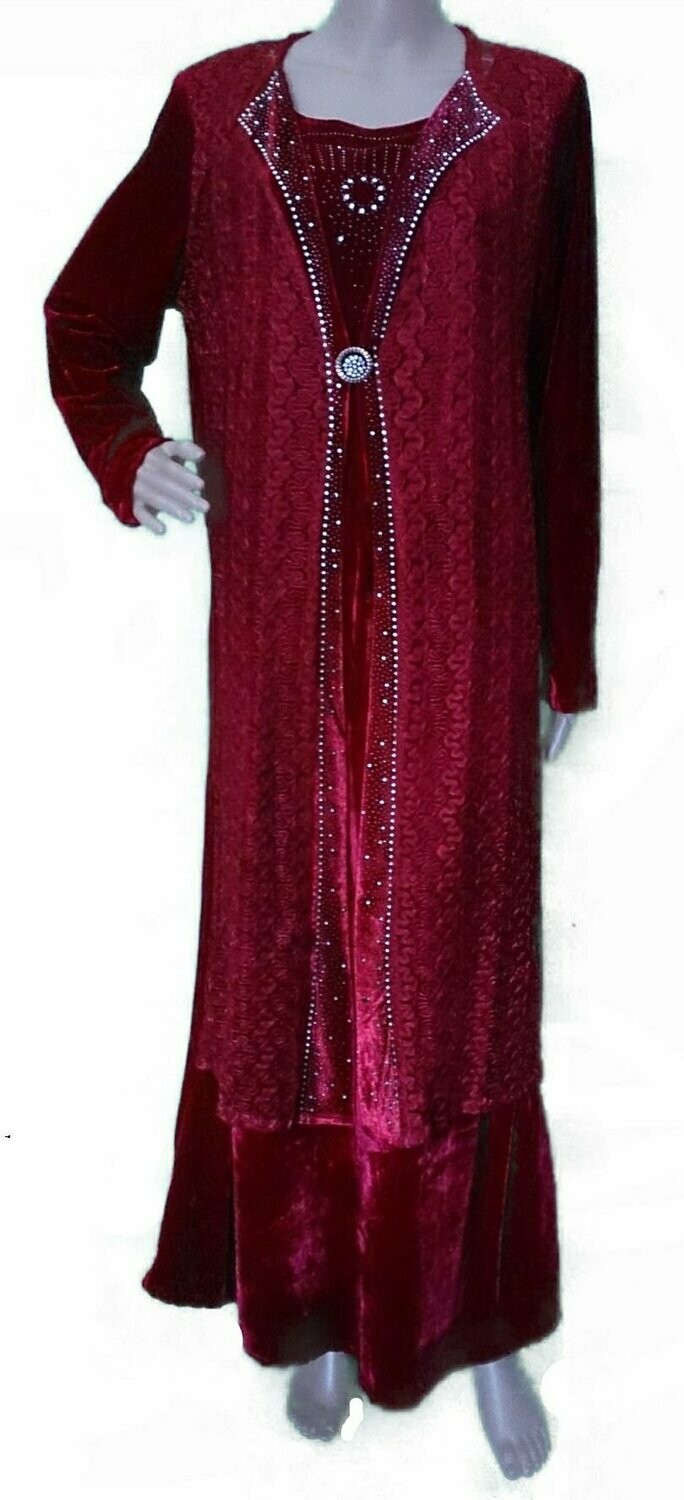 Modell "Pearls".  Weinrot. DE44/46