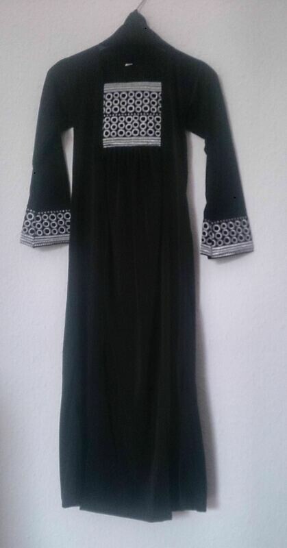 Modell "Amira". DE-Größe 104. Für ca. 4 Jahre