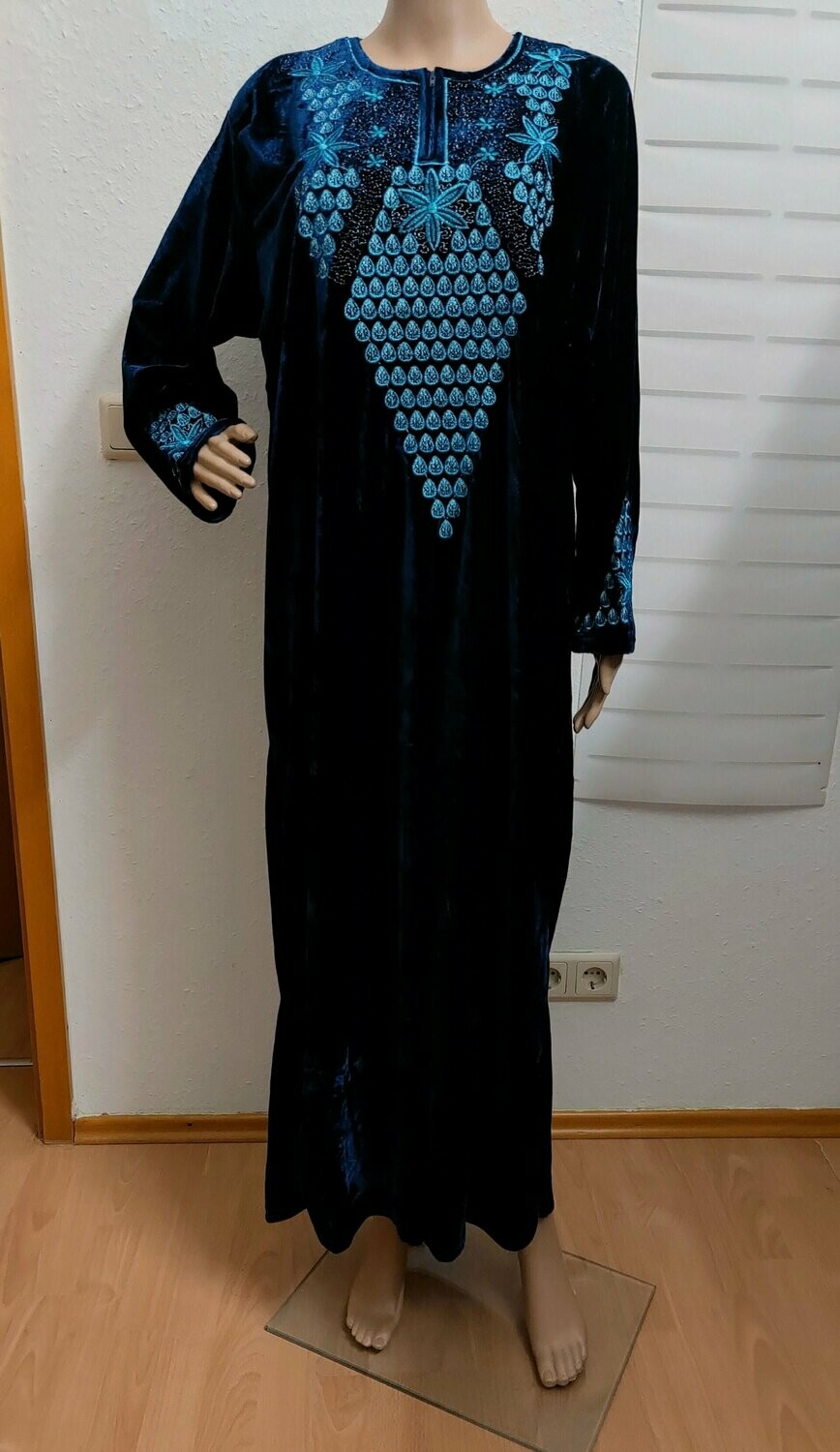 Samtkleid "Belinda", Blau, Passt für Größe 46/48