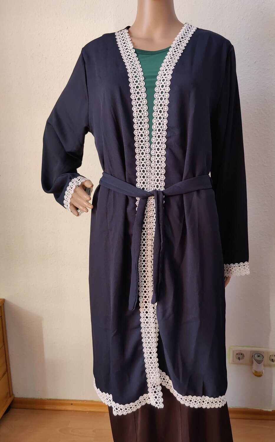 Cardigan mit Spitzenbesatz - Kimonostyle