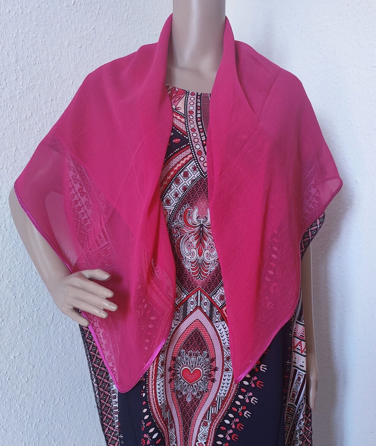 Chiffonschal in frischem Pink