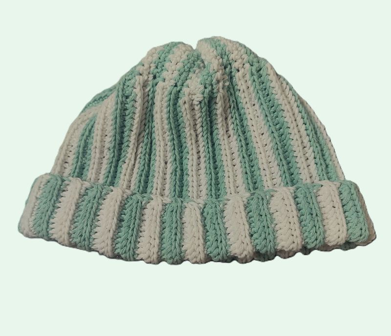 Mütze "Lyon" - Gr. M -  Farbe: Salbei-Weiß