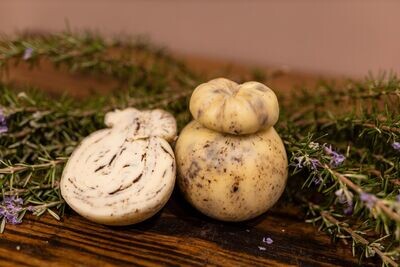 Scamorza al Tartufo Nero di Basilicata