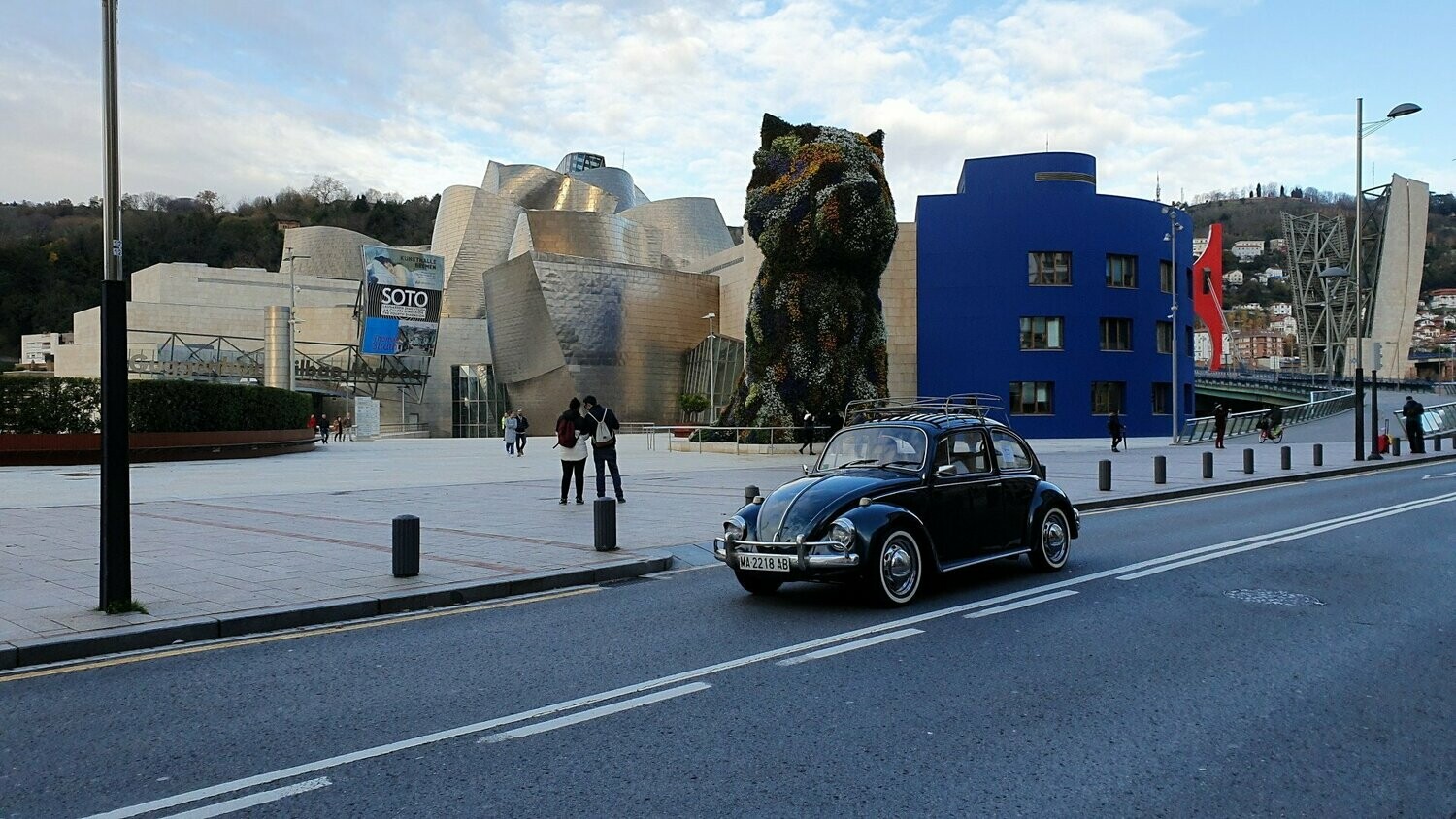 TOUR 1 BILBAO EN COCHE CLASICO