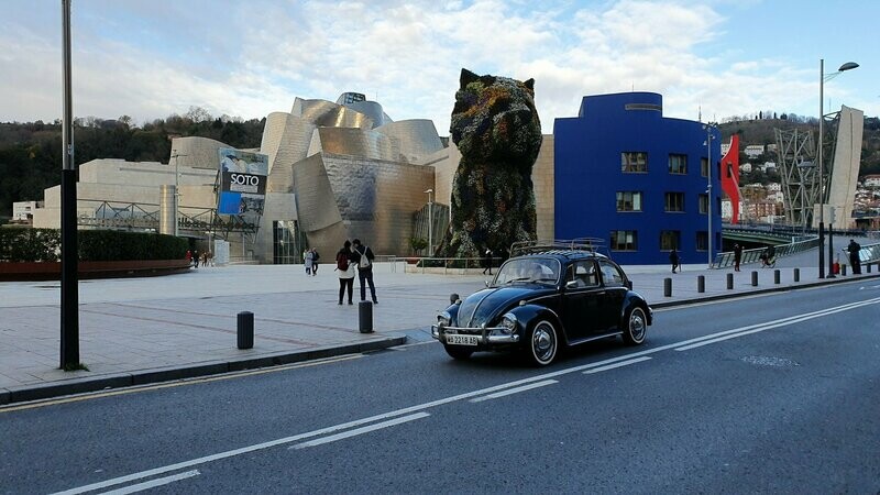 TOUR 1 BILBAO EN COCHE CLASICO
