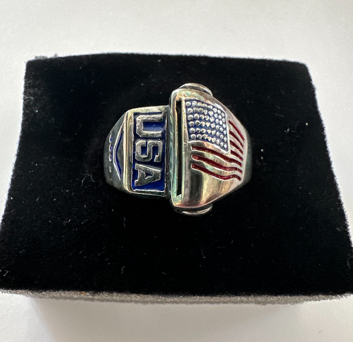 Patriotic V for Victory Ring