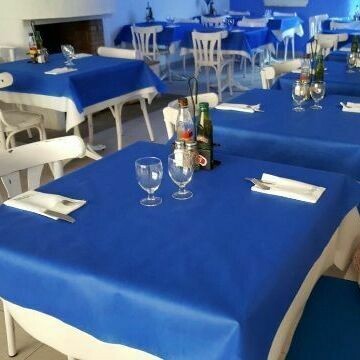 Mantel plegado novotex Spundbond  100x100  cm. Caja 250 manteles.
