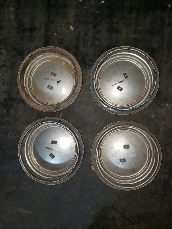 GT wheel center cap set of 4
