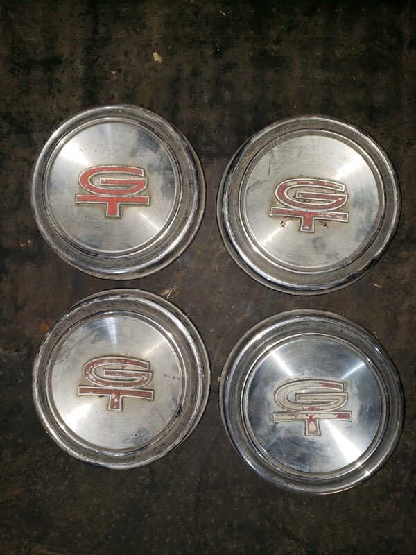 GT wheel center cap set of 4