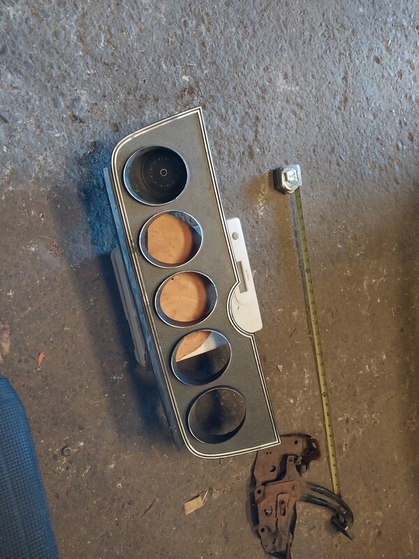Gran torino gage bezel