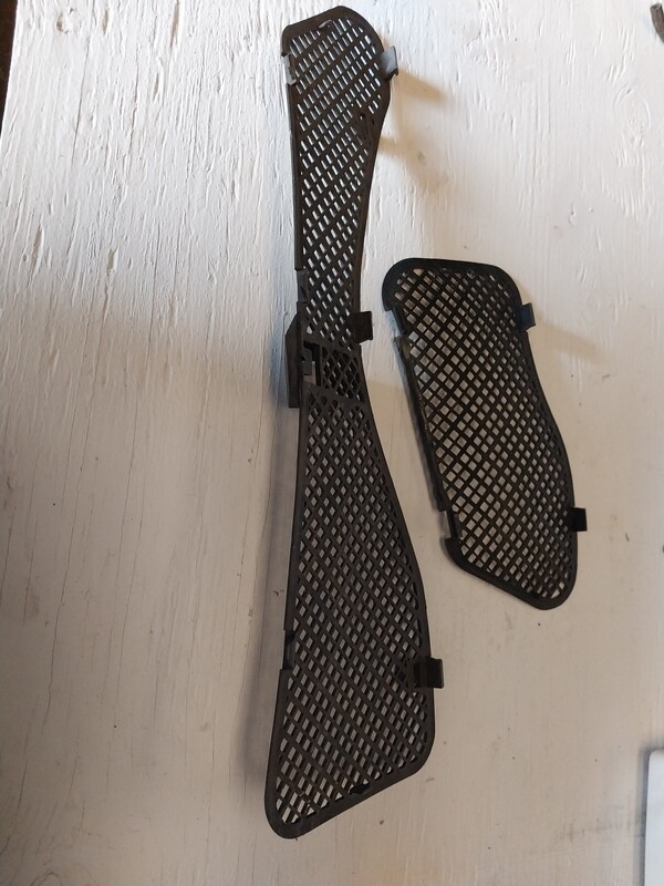 72-76 cowl vat grates pair