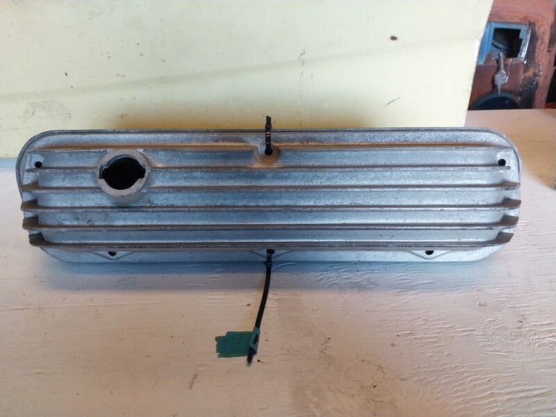 289/302 engine valve cover set