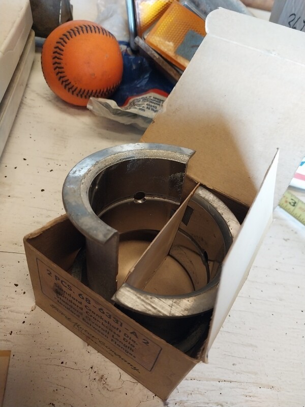 Crankshaft rear main bearings NOS