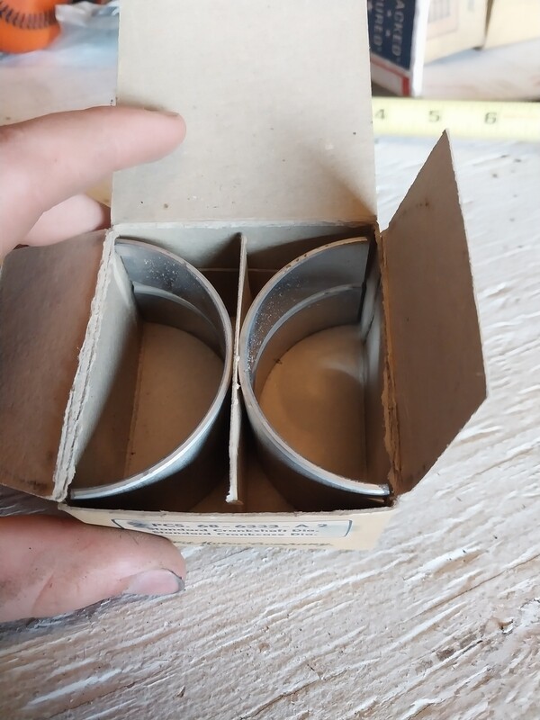 Crankshaft main frontnor center bearings