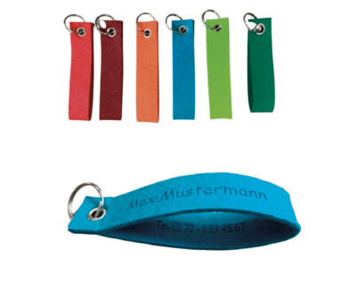 Personalisierter Schlüsselanhänger Filz-Optik, verschiedene Farben, personalisiert mit Telefonnummer